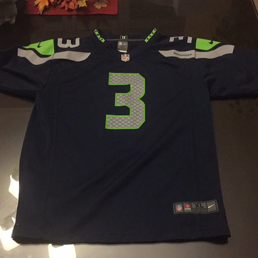 Russel Wilson Youth XL Jersey